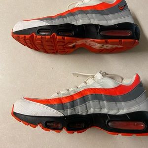 Nike Air Max 95 Essential Comet Bright Crimson White Size 11